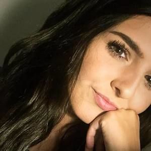 Meet your Posher, Whitney